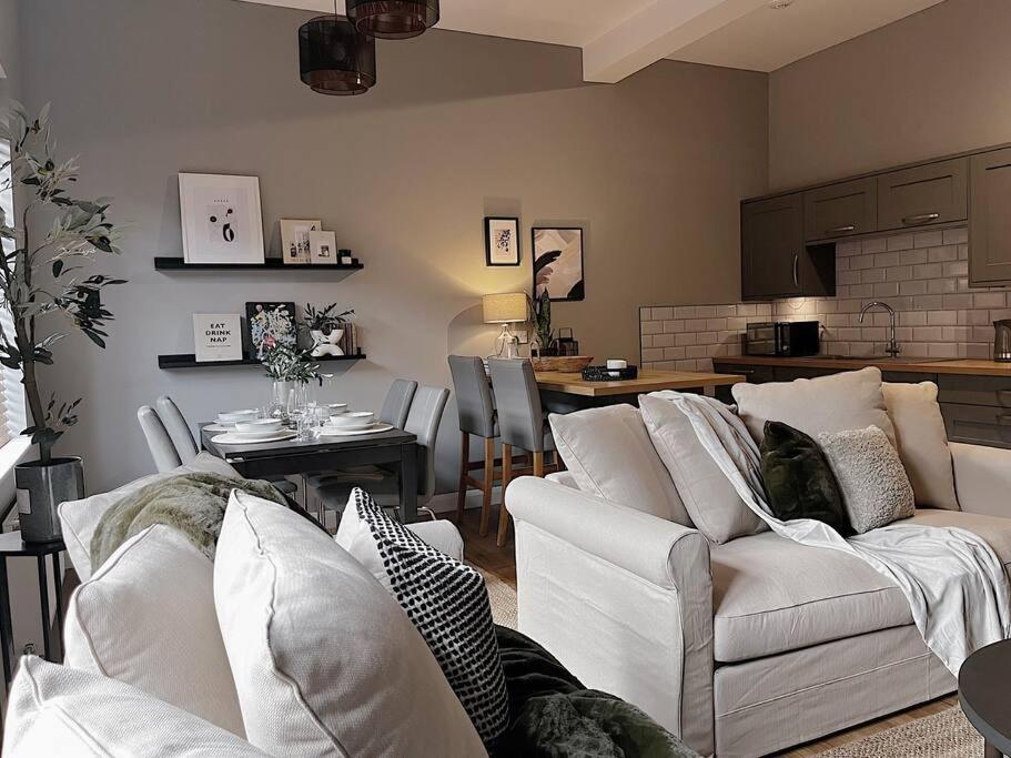 Modern Ground Floor Apartment Todmorden Extérieur photo