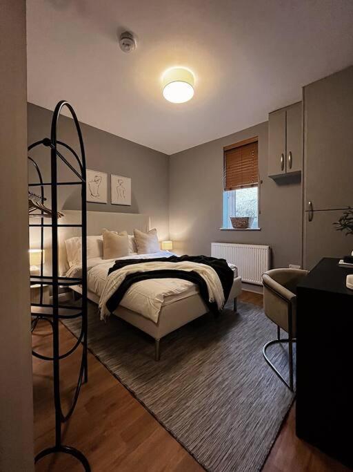 Modern Ground Floor Apartment Todmorden Extérieur photo